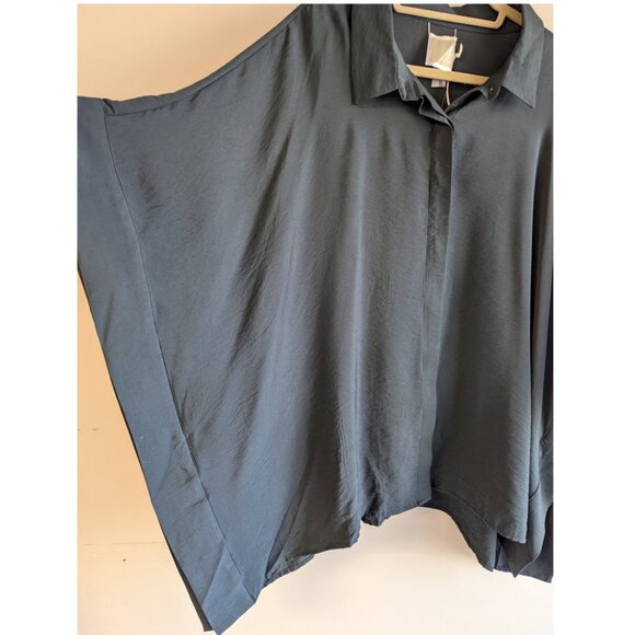 Wynne Layers Collared Poncho Cape - Picture 2 of 7